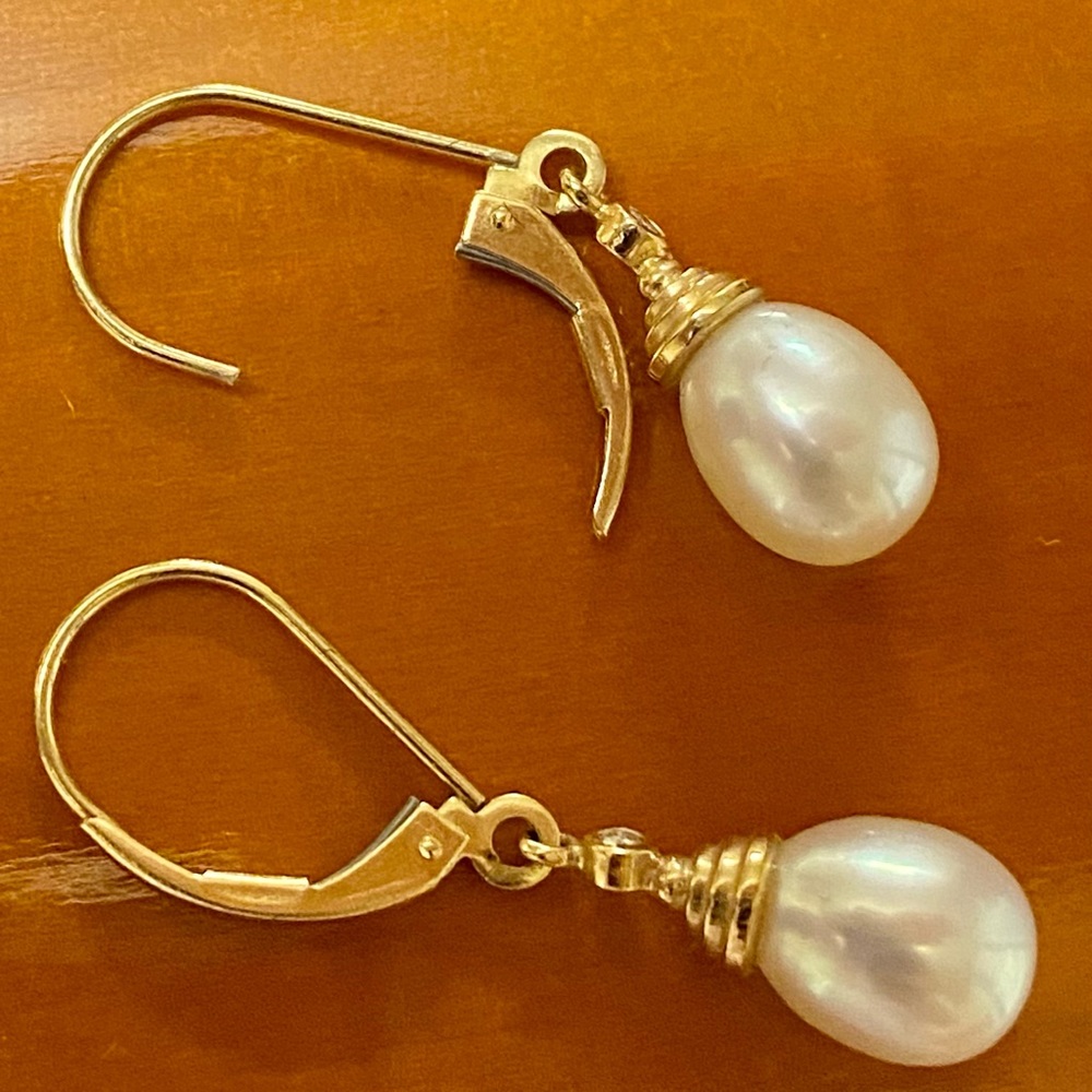 14K Dangling Pearl Earrings with Diamond